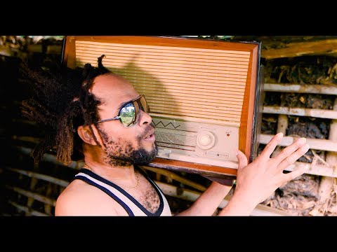 M'Toro Chamou - Radio Tranganika (Clip officiel)