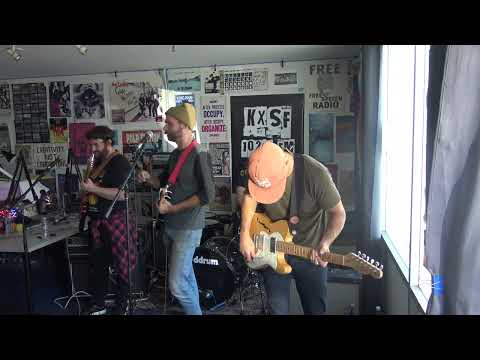 Minds Without A Face video