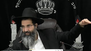 הלכות שבת - רמו' - דין מבוי המפולש ועשוי כנדל | אורח חיים - סימן שסד | חלק 660 | הרב שי עובד (הרב שי עובד) - התמונה מוצגת ישירות מתוך אתר האינטרנט יוטיוב. זכויות היוצרים בתמונה שייכות ליוצרה. קישור קרדיט למקור התוכן נמצא בתוך דף הסרטון