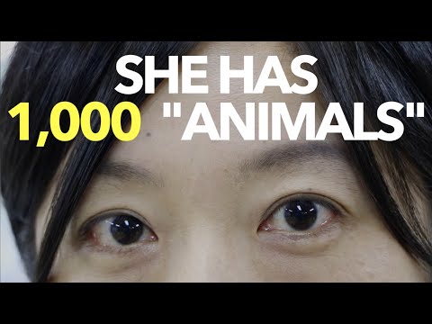 彼女は1000匹の動物を持っている (She Has 1000 "Animals")