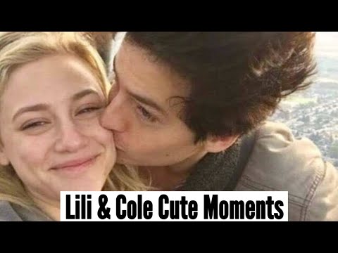 download lagu mp3 mp4 Lili Reinhart Cole Sprouse, download lagu Lili Reinhart Cole Sprouse gratis, unduh video klip Lili Reinhart Cole Sprouse