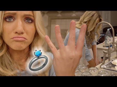 download lagu mp3 mp4 Cleo Everly, download lagu Cleo Everly gratis, unduh video klip Cleo Everly