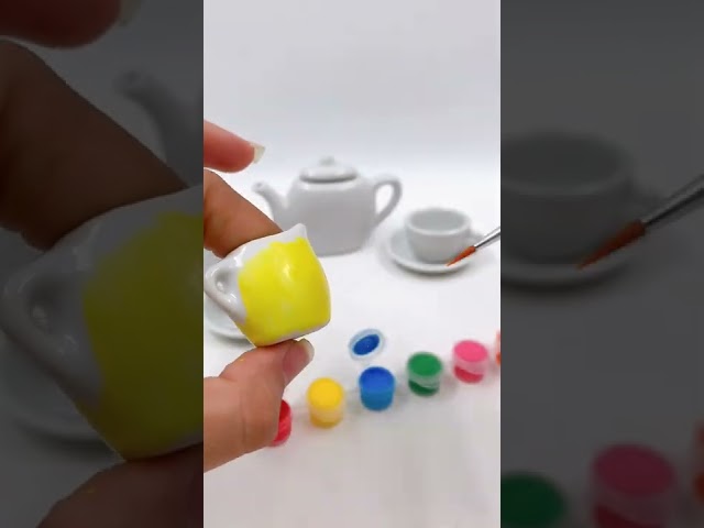 Vídeo relacionado con Geda Labels 16425 - Taza de porcelana (250 ml, porcelana), diseño a rayas, color blanco y amarillo y azul