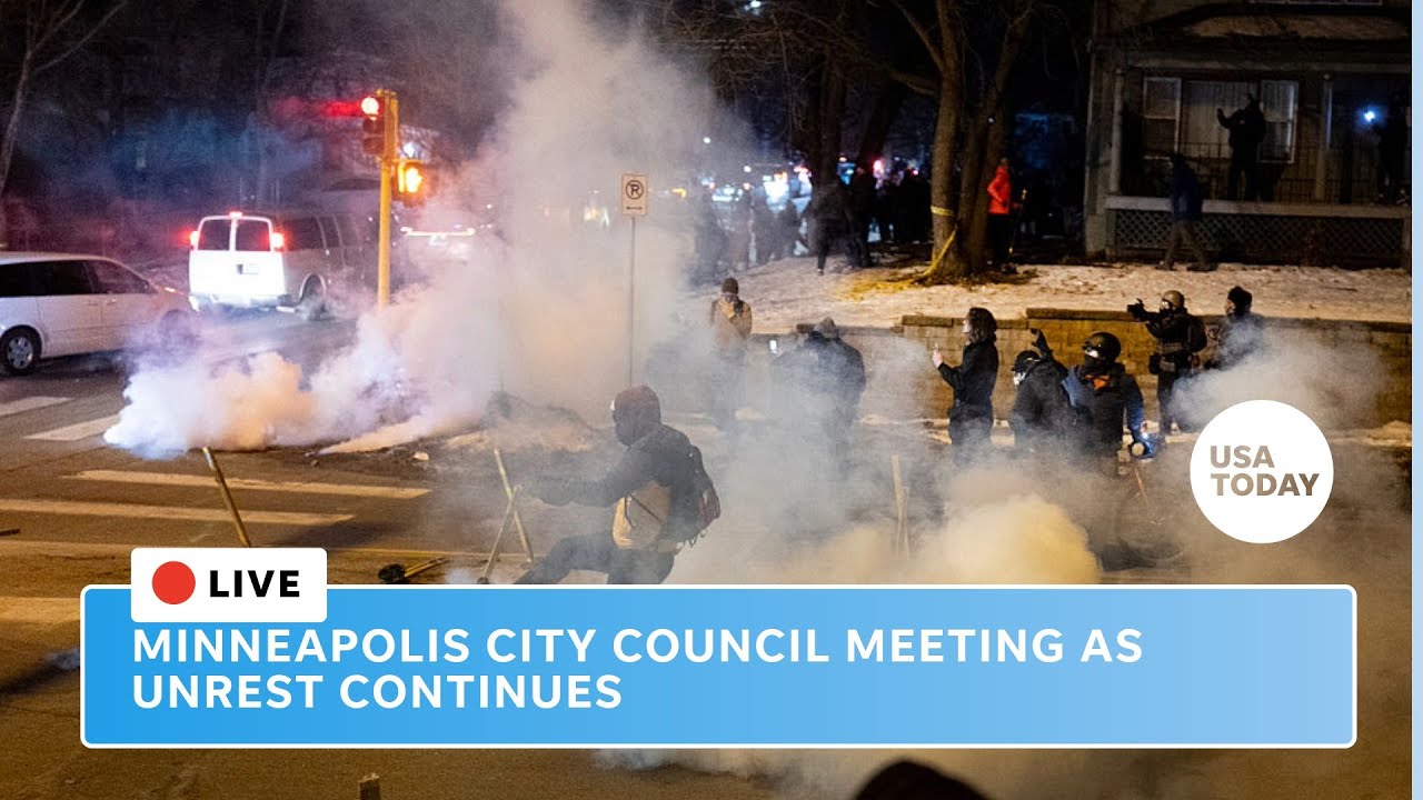 Minneapolis City Council briefs media as unrest continues between ICE and protesters