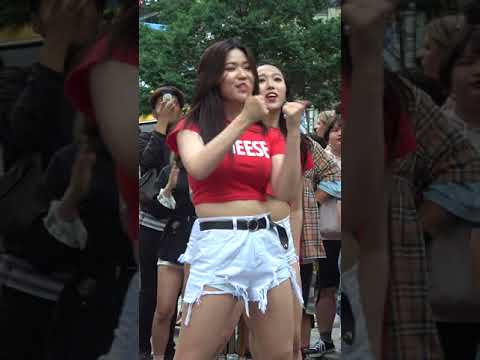 유에이 U.A 댄스팀 * 다이아나 홍대거리 Busking 게스트 * 붐붐 - 모모랜드