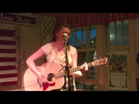 Rachel Morgan Perry playing the Fontanel