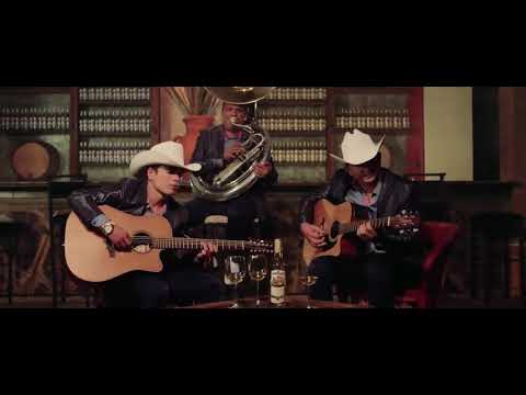 Por Enamorarme - Los Plebes Del Rancho de Ariel Camacho / (Video Oficial)