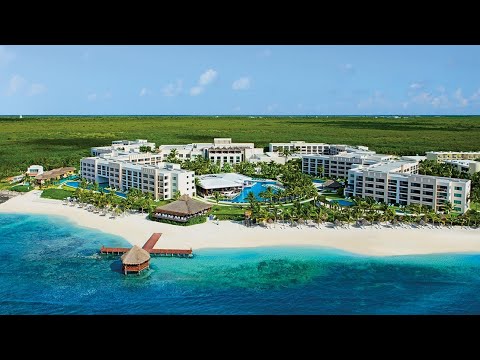 image-What is secrets Silversands Riviera Cancun known for?