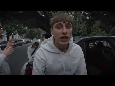 RUSINA - ZAPOMNIELI O MNIE (Prod. Stasiu)