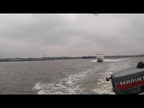 Sealine F36 at speed in Thames estuary