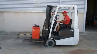 UniCarriers A1N1L18Q three-wheel forklift for sale - Image 4 | Machineryline GB UniCarriers A1N1L18Q three-wheel forklift | Image 4 - Machineryline