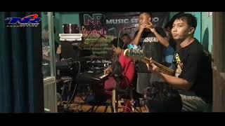 Download lagu Tujuh Purnama versi Om Moneta - edisi Latihan mp3 Download lagu Tujuh Purnama versi Om Moneta - edisi Latihan mp3