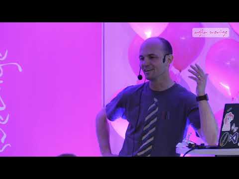 Toppentillvaro i trettiotvåtimmarsland - Tom Airaksinen