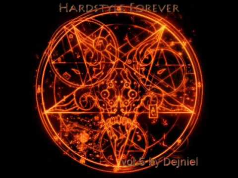 Qlimax-deepack-drop out