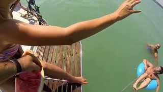 Dinnyés beetetés a Balatonban