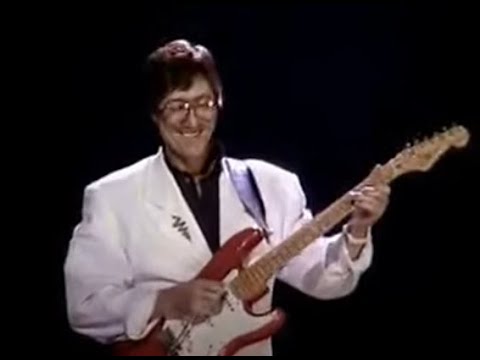 HANK MARVIN / Shadows LIVE "The Frightened City" 1989