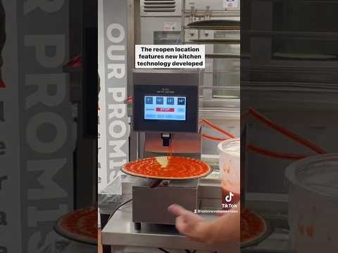 #pizza #donato #technology #robot #foodnews #pizzamaking