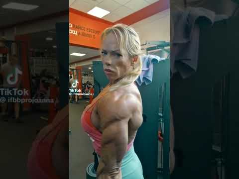 Insane Female bodybuilder || Most Shredded & Ripped #shorts  #bodybuilding #musclegym #fbb