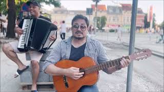 @RenatoHenc Poruseni centar Pozarevca-live Papaline- music Momcilo Bajagic Bajaga