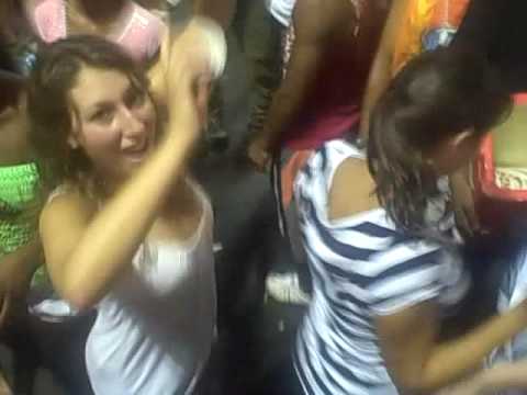 Dans World Safari 08+: Carnaval 2009, Brazil
