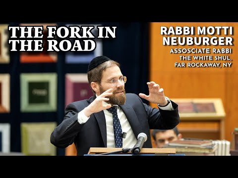 The Fork in the Road: Dedicating a Life to Klei Kodesh & Learning Before Starting Work - R Motti N