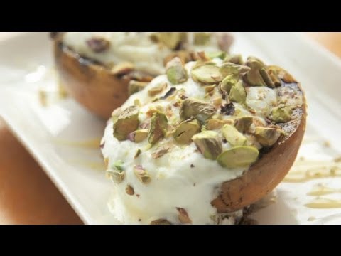 Fruit Breakfast With Greek Yogurt & Honey : Healthy Breakfasts