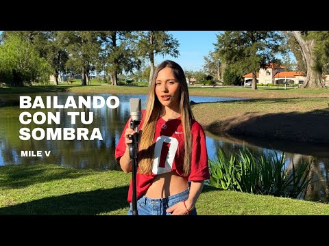 MILE V l BAILANDO CON TU SOMBRA (Alelí) - Versión Acústica