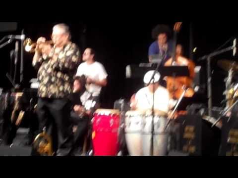 MICHAEL ACE chilling with Arturo Sandoval LA Big Band (Rap Meets Latin Jazz)