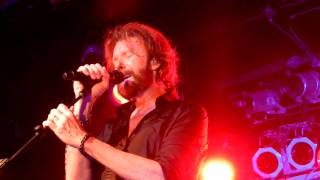 Ronnie Dunn - Chicago - Bleed Red