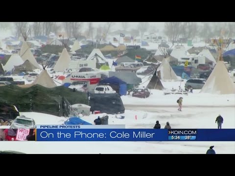Dakota Access: Fierce weather hits, protesters stay