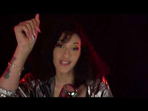 Hayvee   Stubborn  (Clip Officiel)  2021