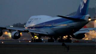 preview picture of video 'B747-400D Take off at RJOM(Matsuyama,Japan)'