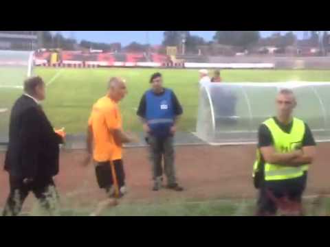 Brazil world champion Taffarel signs autograph in Budapest