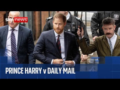 Prince Harry arrives at court to give evidence in Daily Mail trial