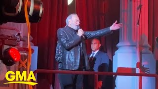 Neil Diamond - Sweet Caroline