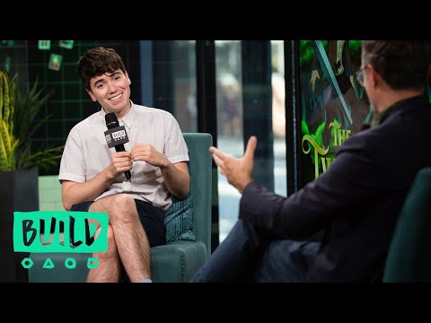 Noah Galvin Gay