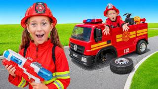 Download lagu Sofia and Dad Give Max a Fire Truck mp3 Download lagu Sofia and Dad Give Max a Fire Truck mp3