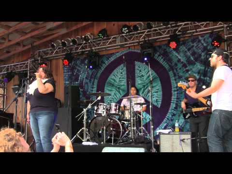 Jennifer Hartswick Band 11/17/13 (Part 2 of 2) Bear Creek Music Festival