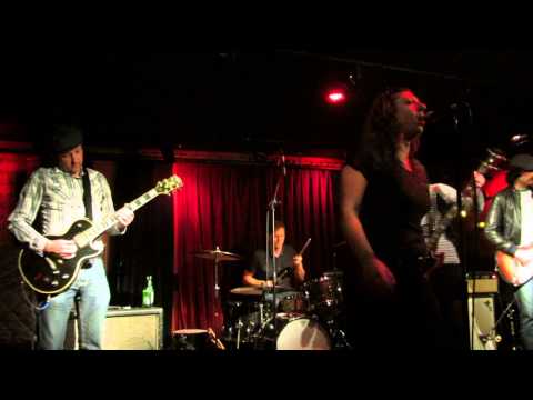 Andrea Gillis Band - Hand On The Plow - Live @ Lizard Lounge