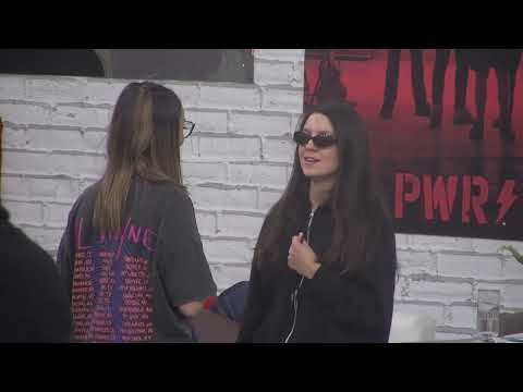 ALESIJA I JELENA PRICAJU SA KSENIJOM O BARMENU I NJIHOVOJ SVADJI - 21.11.2022. - INSTA TV