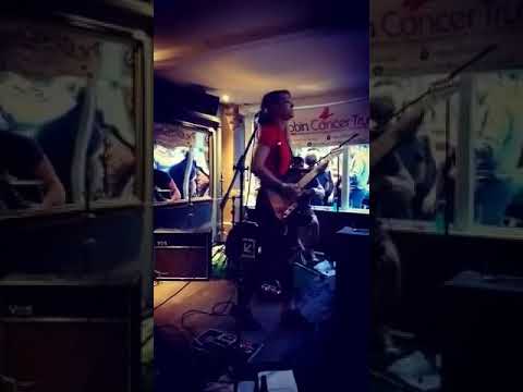 Horrible Dolphins - Bluer Than Joni Mitchell [Live at V Bar Colchester 06/05/18]