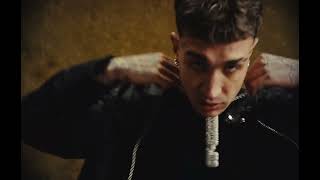 Video zu 'Caramel' ansehen Video zu 'Caramel' ansehen