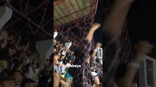Download lagu Chants GreenNord Persebaya yg membuat Viking marah. #persebaya #persib #bonek #viking #liga1 mp3 Download lagu Chants GreenNord Persebaya yg membuat Viking marah. #persebaya #persib #bonek #viking #liga1 mp3