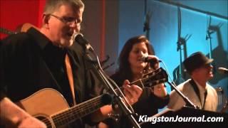 Peter Eldridge & Friends perform James Taylor's "Lo and Behold"