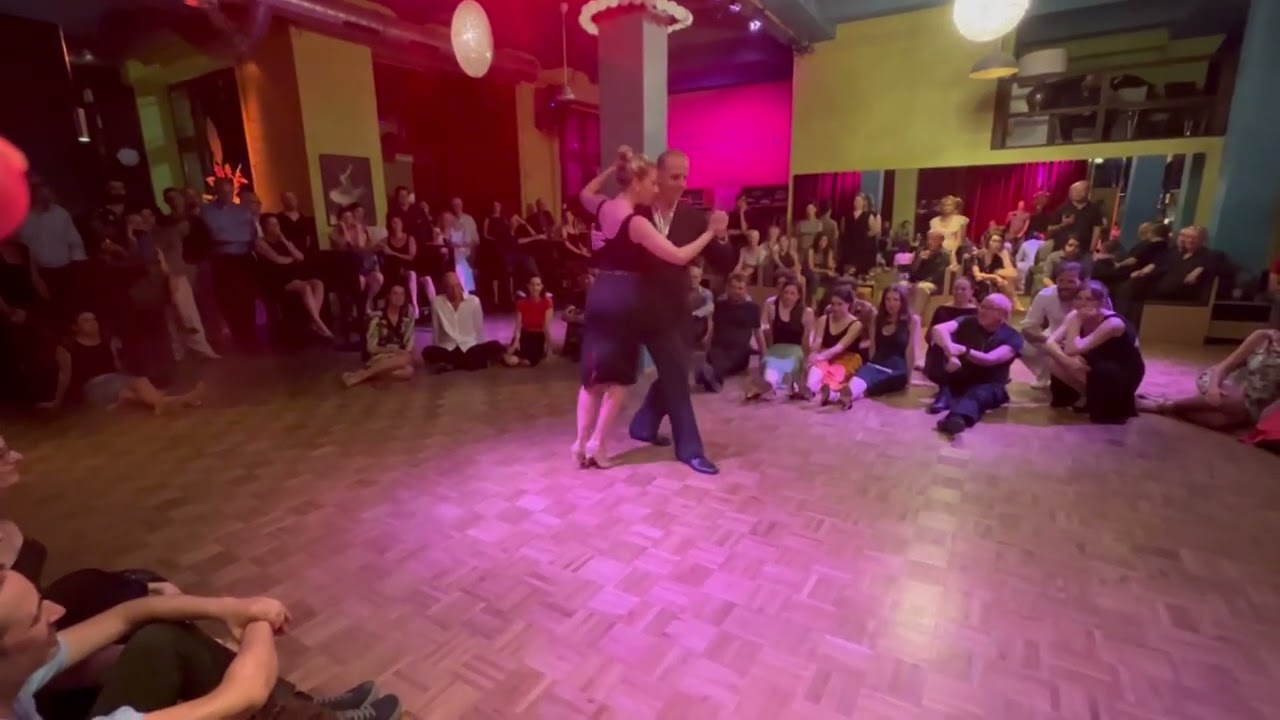 Video thumbnail for Milonga mit Agustina Berenstein & Rafael Busch @ Milonga Sentimental