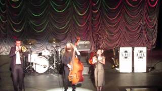 Postmodern Jukebox  ft Casey Abrams  " I'm Not The Only One"