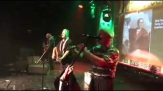 Wolfe Tones - We're on the road again