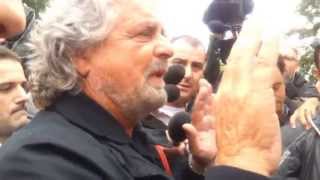 preview picture of video 'Beppe Grillo 29-09-2013 Paderno Dugnano Corteo pro interramento RHO-MONZA'