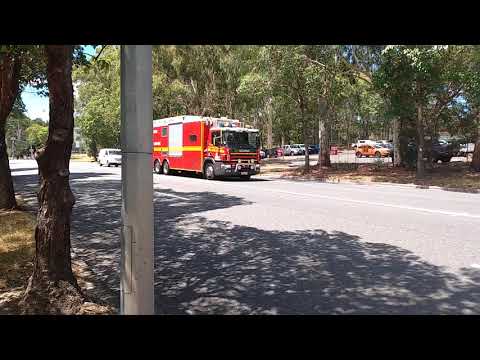 Technical response unit going past south Brisbane