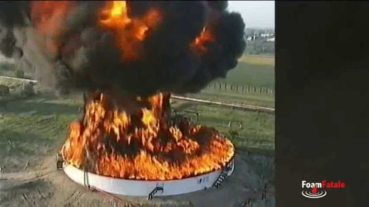 Sistema de combate a incêndio por câmara de espuma